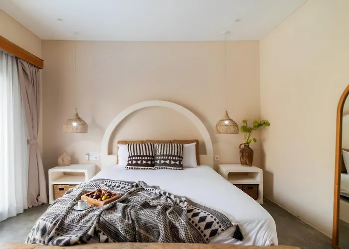 Pool In Include Breakfast - Sleeps 6 *