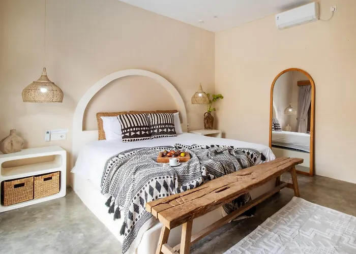 别墅 Pool In Include Breakfast - Sleeps 6 *