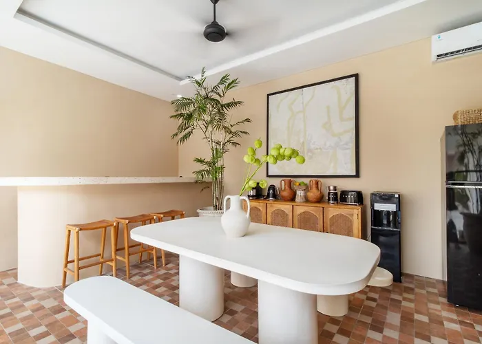 别墅 Pool In Include Breakfast - Sleeps 6