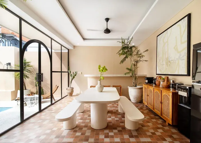 Pool In Include Breakfast - Sleeps 6