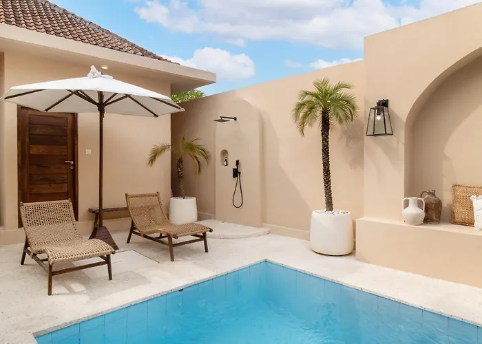 Pool In Include Breakfast - Sleeps 6